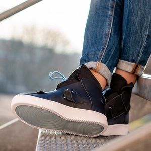 nike women's vandalized